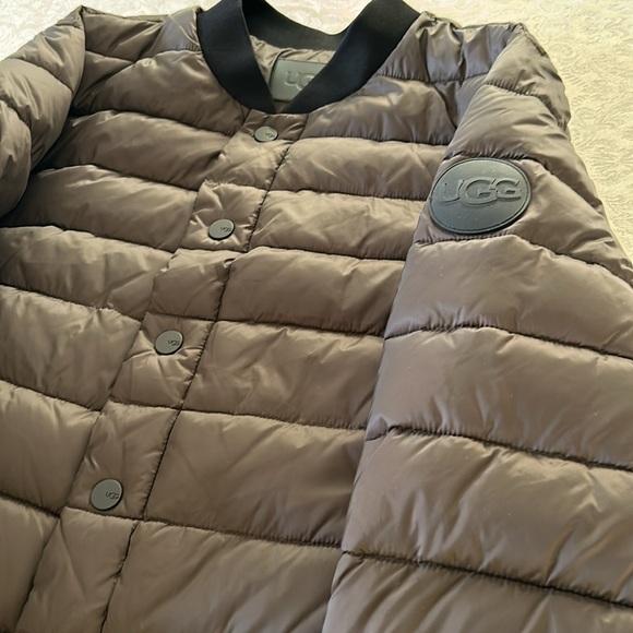 Ugg men’s puffer jacket - Picture 5 of 7